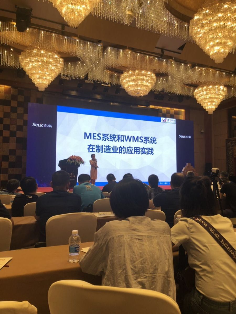 总攻男男双性高H浪荡小说